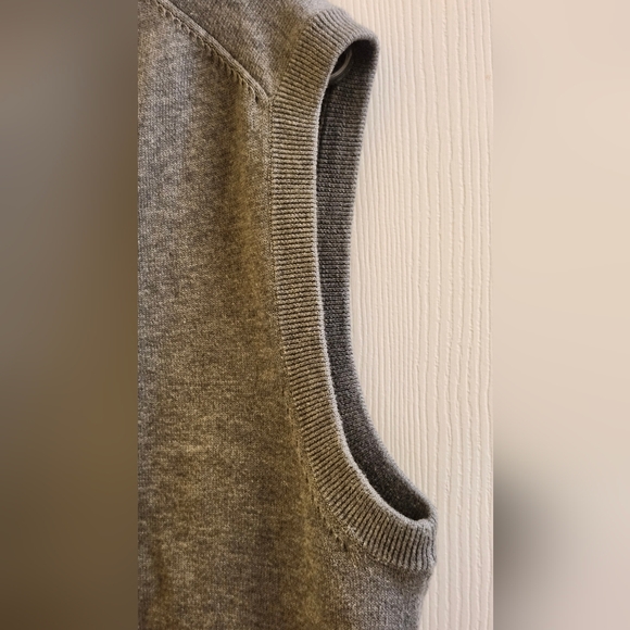 Daniel Cremieux Charcoal V-Neck Sweater Vest 100% Supima Cotton Size Medium - Picture 4 of 6
